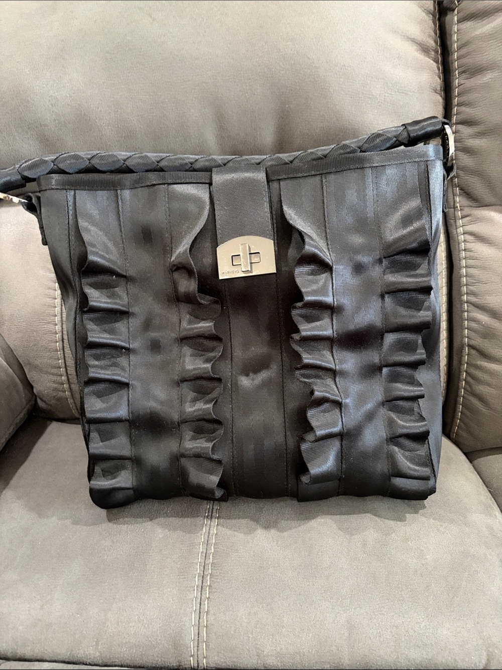 Harveys Seat Belt Black Ruffled Shoulder Bag with Turn-Lock